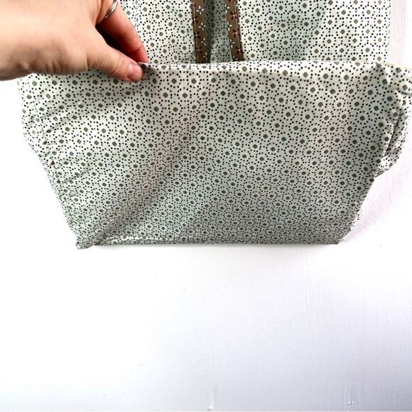 Elephant Hanging Diaper Holder - Picture 11 of 11